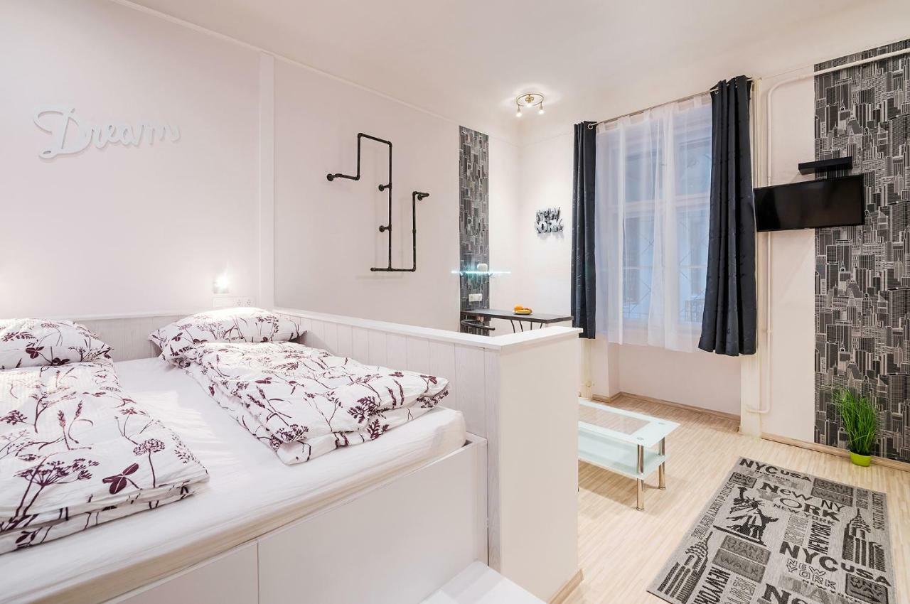 Appartamento Free Parking, Quiet Design Flat In The Centre Budapest Esterno foto